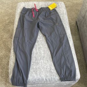 Womens scrub bottoms new with tags